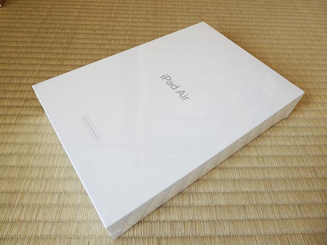 iPadAir認定整備済製品の箱